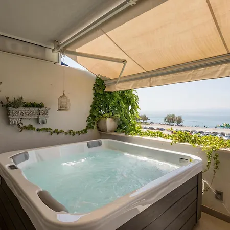 Lora With Spa Tub Apartman
